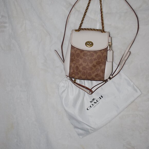 🎒 Coach Parker Convertible Backpack in Signature Canvas! 🎒 - Picture 4 of 12